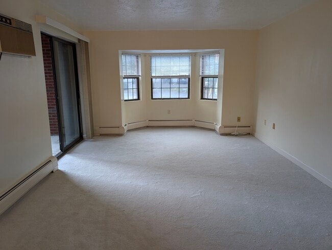 16 Winter St, Unit 18C in Waltham, MA - Building Photo - Building Photo