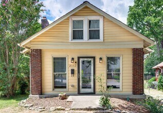 2013 24th Ave S in Nashville, TN - Building Photo - Building Photo