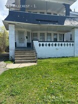 1547 Hillcrest Rd in East Cleveland, OH - Building Photo