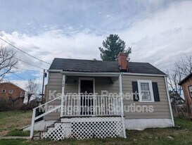 12 Miller St in Staunton, VA - Building Photo