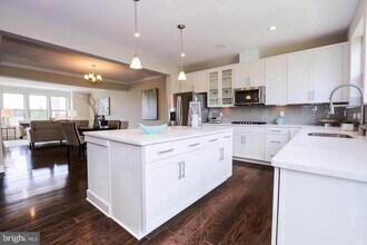 43460 Robey Sq in Ashburn, VA - Building Photo - Building Photo