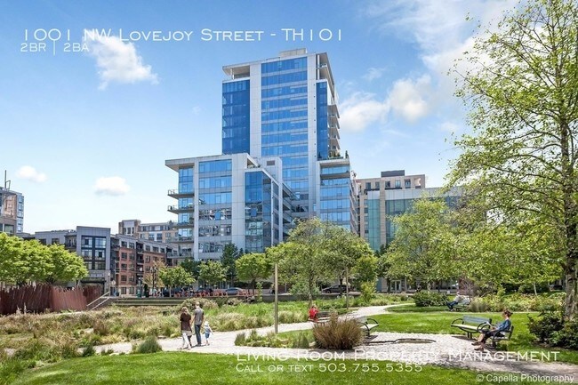 1001 NW Lovejoy St-Unit -TH101 in Portland, OR - Building Photo - Building Photo