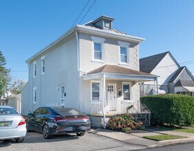 350 Jefferson St in Plymouth Meeting, PA - Building Photo - Building Photo