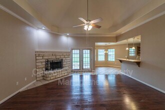 128 Deep Wood Ln in Weatherford, TX - Building Photo - Building Photo