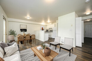 Viking View in Bellingham, WA - Building Photo