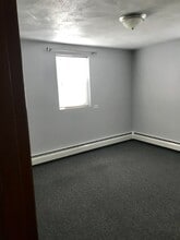 650 Admiral St, Unit 2 in Providence, RI - Building Photo - Building Photo