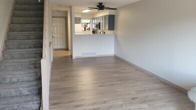 1818 S Quebec Way in Denver, CO - Building Photo - Building Photo