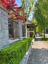 2576 W Mall in Vancouver, BC - Building Photo - Building Photo
