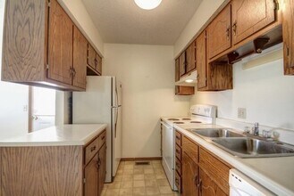 2517 Leeper Dr in Champaign, IL - Building Photo - Building Photo