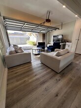 22059 Ybarra Rd in Los Angeles, CA - Building Photo - Building Photo