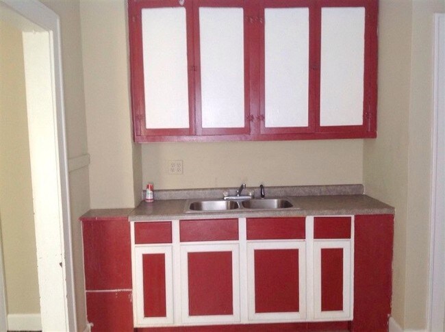 925 N Grant Ave in Indianapolis, IN - Building Photo - Building Photo