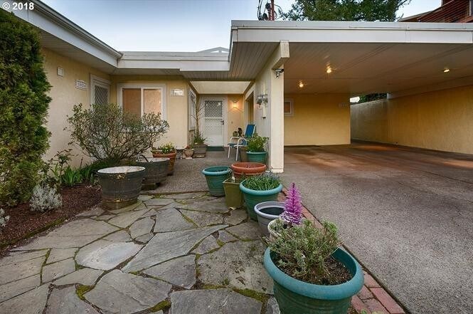 3024 SW 12th Ave, Unit 3024 in Portland, OR - Building Photo