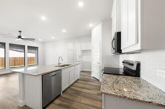 502 Second St in Venus, TX - Building Photo - Building Photo