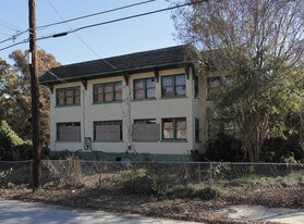 750 Cascade Pl in Atlanta, GA - Building Photo