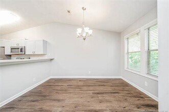 6760 Willowbrook Dr in Fayetteville, NC - Building Photo - Building Photo