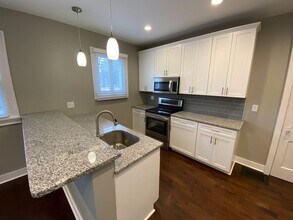 1110 Jaeger St in Columbus, OH - Building Photo - Building Photo
