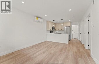 1287 Aubin Rd in Windsor, ON - Building Photo - Building Photo