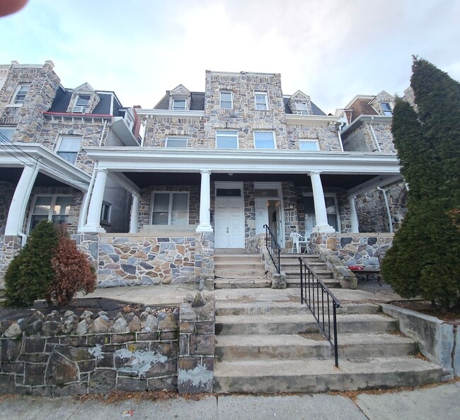 132 W Douglass St, Unit 132 W. Douglass St Apt 2