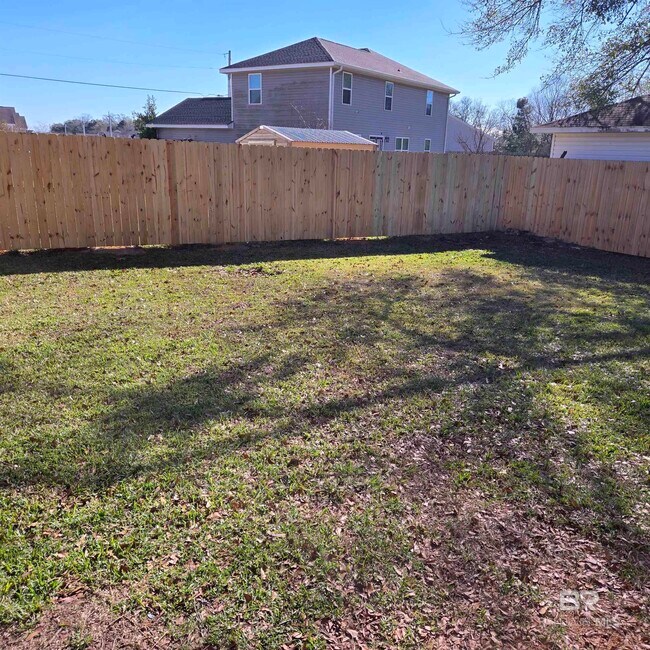 24296 Gemstone Dr in Loxley, AL - Building Photo - Building Photo