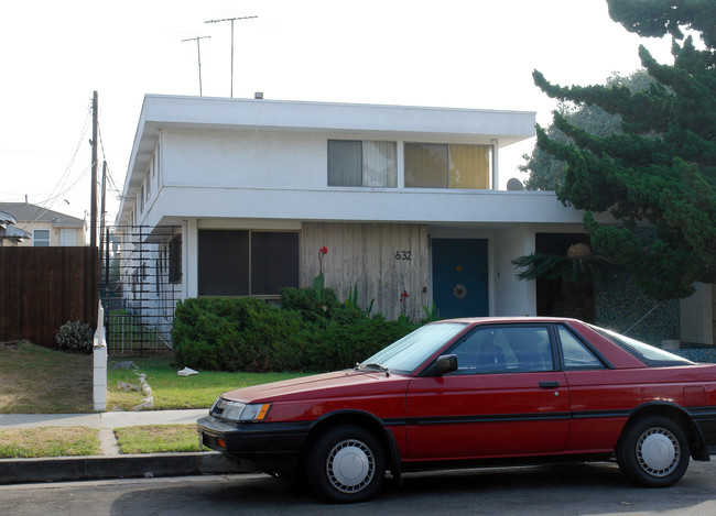 632 Walnut St in Inglewood, CA - Building Photo - Building Photo