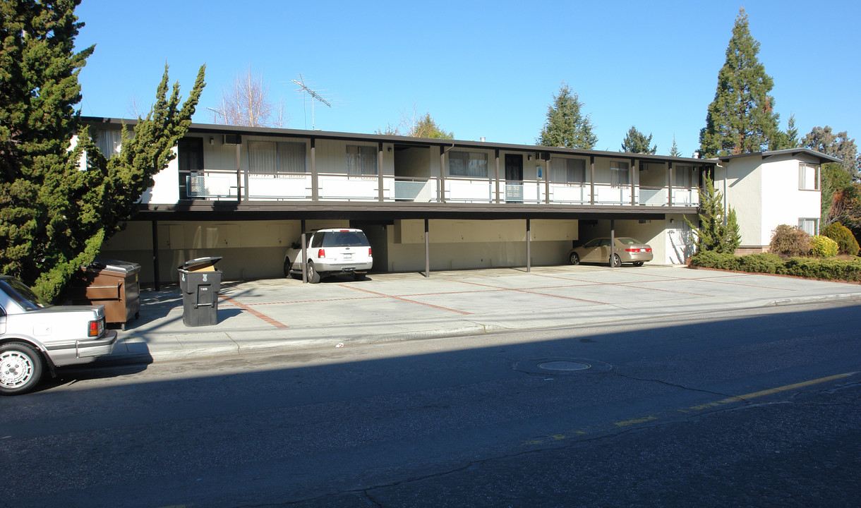 480 Del Medio Ave in Mountain View, CA - Building Photo