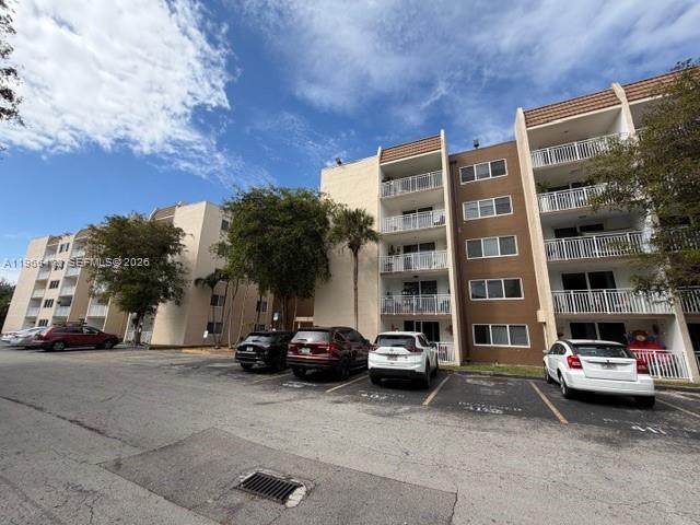 6940 Miami Gardens Dr, Unit 1-329 in Hialeah, FL - Building Photo