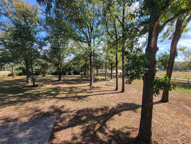 12070 Old County Rd in Willis, TX - Building Photo - Building Photo