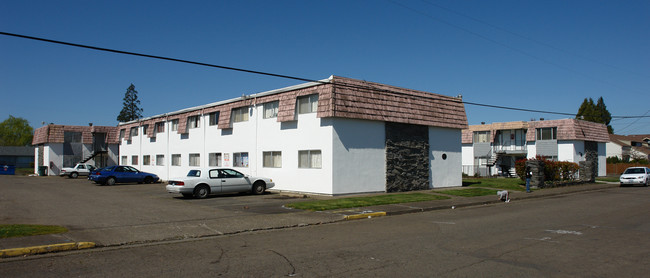 Heatherstone Apartments in Albany, OR - Foto de edificio - Building Photo