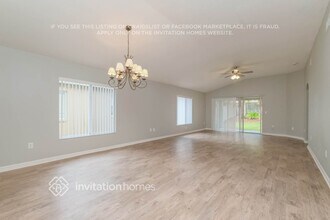 18144 Canal Pointe St in Tampa, FL - Foto de edificio - Building Photo