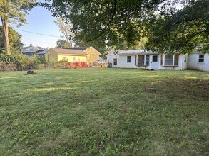 1043 Thrush Ln in Eagleville, PA - Building Photo - Building Photo
