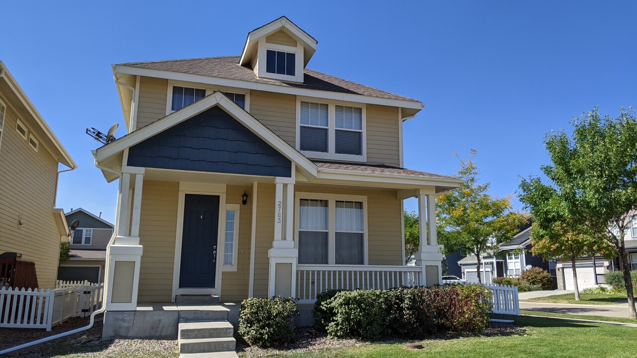 2763 Bar Harbor Dr in Fort Collins, CO - Foto de edificio