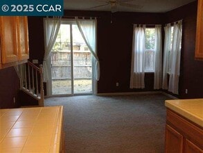 1646 Old Bridge Way in Stockton, CA - Building Photo - Building Photo