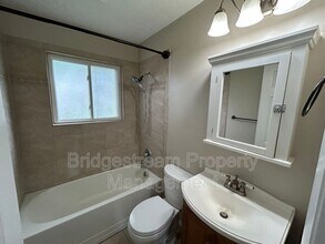168 Locust Dr in Fairborn, OH - Building Photo - Building Photo