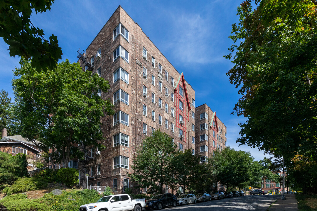 The Dorchester in Bronx, NY - Building Photo