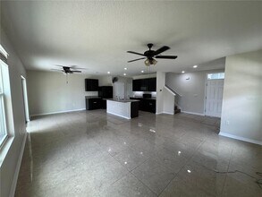 10829 Trailing Vine Dr in Tampa, FL - Building Photo - Building Photo