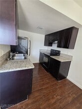 2636 Lynnwood St in Las Vegas, NV - Building Photo - Building Photo
