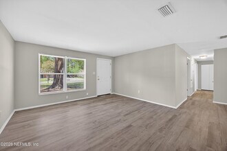 1675 Mary Beth Dr in Middleburg, FL - Building Photo - Building Photo