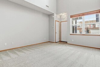 5377 172nd St W in Farmington, MN - Building Photo - Building Photo