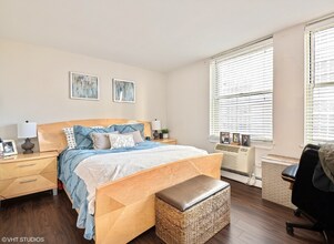 3033 N Sheridan Rd in Chicago, IL - Building Photo - Building Photo