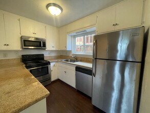 363 Playa Del Sur St in San Diego, CA - Building Photo - Building Photo