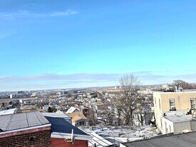 1202 Hillside Pl in North Bergen, NJ - Building Photo