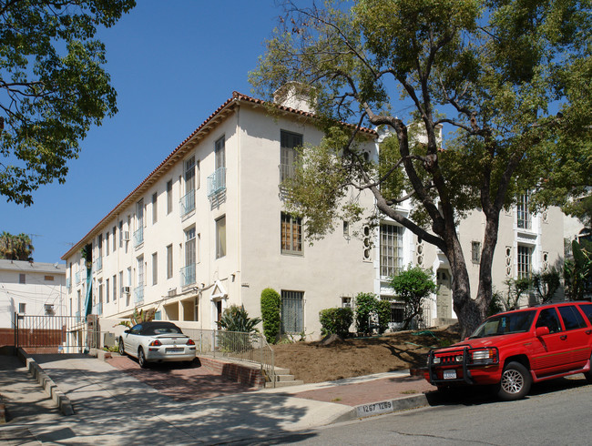 8352 Fountain Ave in West Hollywood, CA - Building Photo - Building Photo