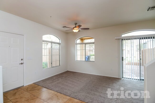 1350 S Greenfield Rd in Mesa, AZ - Building Photo - Building Photo