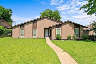 1137 Via Balboa in Mesquite, TX - Building Photo