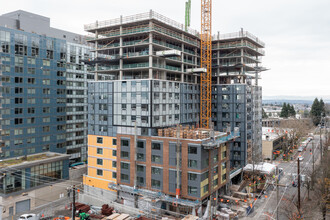 The Rise on Madison in Seattle, WA - Foto de edificio - Building Photo