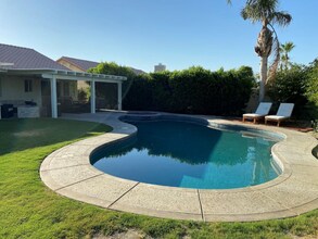 44270 Camino Lavanda in La Quinta, CA - Foto de edificio - Building Photo