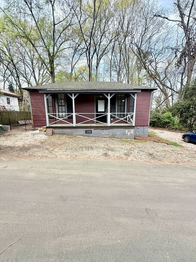 property at 120 Lakeview St