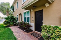 28013 Sosta Ln in Bonita Springs, FL - Foto de edificio - Building Photo