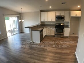 32428 Enriqueta Cir in Temecula, CA - Building Photo - Building Photo