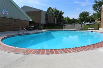 The Glenwood at Pinson in Birmingham, AL - Foto de edificio - Building Photo